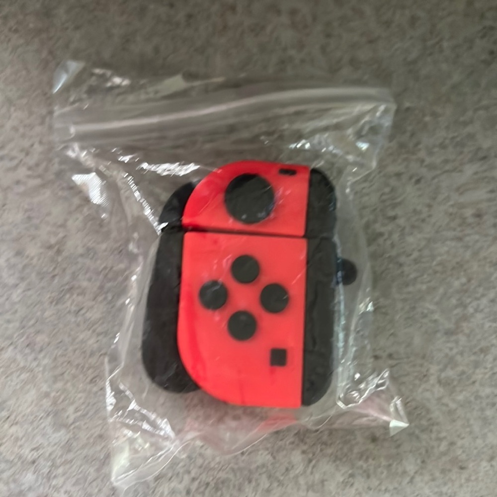COPY - COPY - AirPods case with clip for first & second gen
